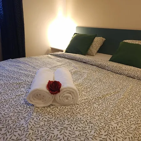 By The Sea - Prestige With A Luxurious Jacuzzi, Sauna And An Exclusive Massage Chair Available In One Of The Apartments! Apartment *